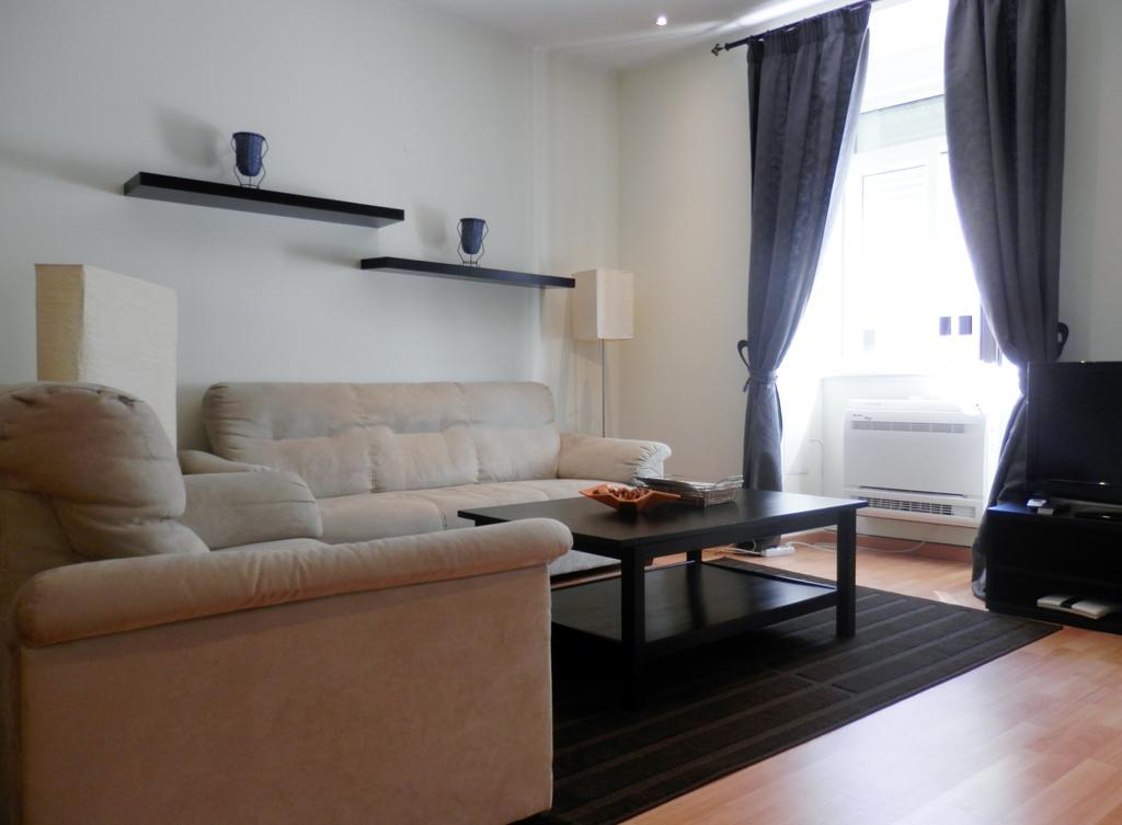 Downtown, Cozy Apartment In Лиссабон Номер фото